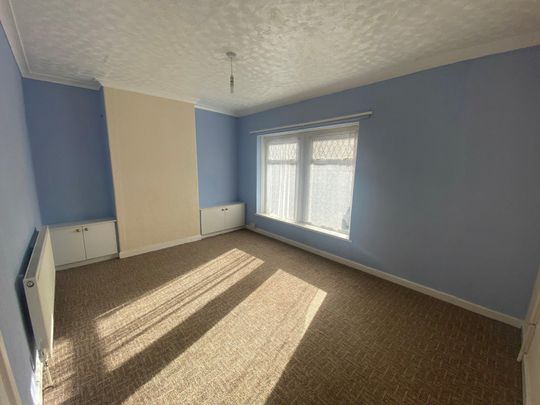 Everard Street, BARRY - Photo 1