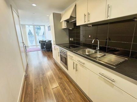 1 bedroom flat to rent - Photo 2