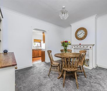 2 bedroom end of terrace house to rent - Photo 6