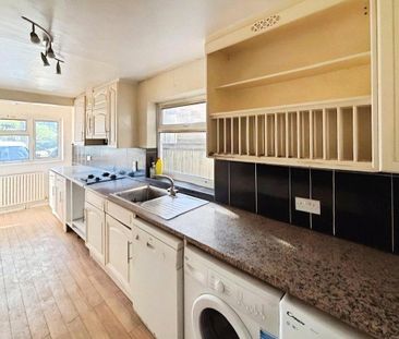 1 bedroom semi-detached house to rent - Photo 5