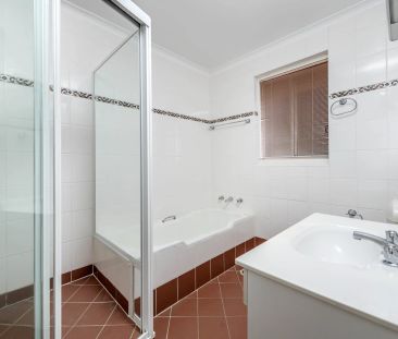 26 O'shannasay Street, Curtin. - Photo 6