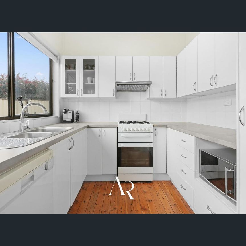 37 Remly St, Roselands, NSW 2196 - Photo 1