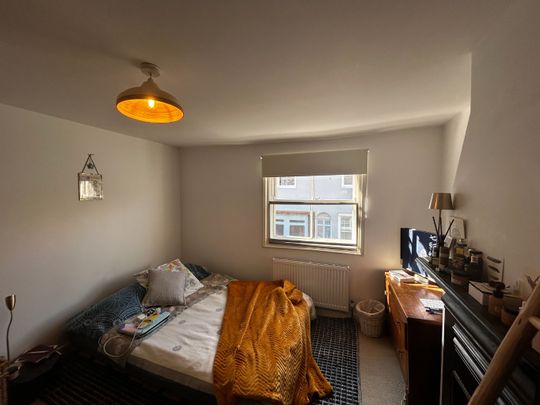 Sun Street - Photo 1