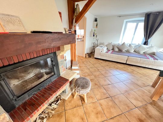 Très belle maison mitoyenne – Meublée sur Courtedoux - Photo 1