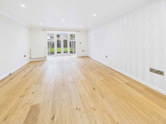 3 bedroom terraced house to rent - Photo 1