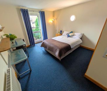 1 bedroom in a house share to rent - Photo 5
