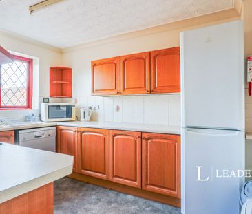 1 bedroom room to rent Baverstock Road, Wallisdown, BH12 - Photo 6