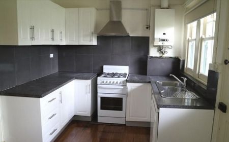 4/63 Wattle Valley Road, Canterbury VIC 3126 - Apartment For Rent | Domain - Photo 4