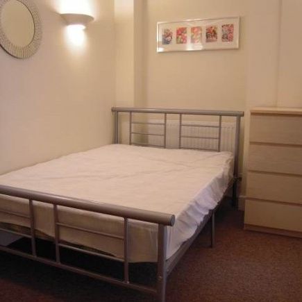 Furnished 2 Bed Flat*Stafford Street*£650pcm - Photo 1