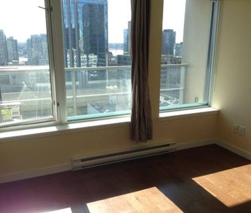 $2800/Conveniently One Bed plus Den unit - Photo 1