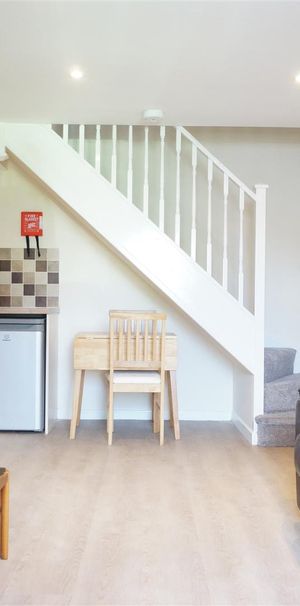 Flat 3 245 Caernarfon Road - Photo 1
