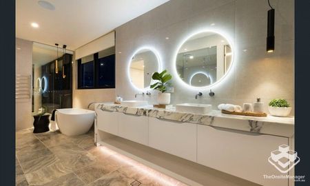 Prestige Beachfront Penthouse $4,500/week - Photo 5