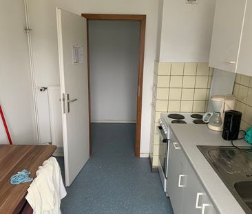 Kleines günstiges Zimmer innerhalb einer 3er-WG // 2.OG li, Zi 2148 - Photo 1