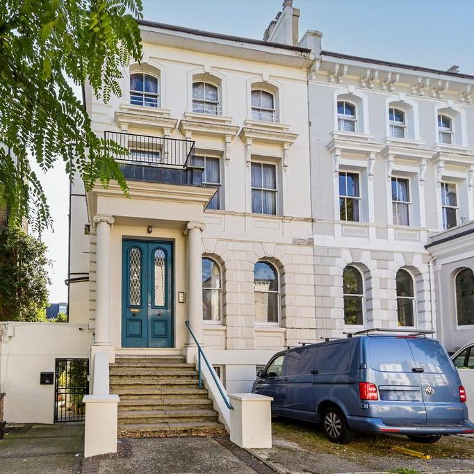 3 bedroom flat to rent - Photo 1