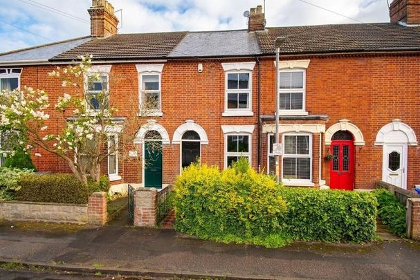2 bedroom terraced house to rent - Photo 1