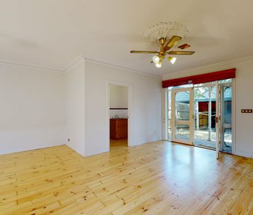 SPACIOUS TOWNHOUSE IN QUIET LOCATION - Photo 3