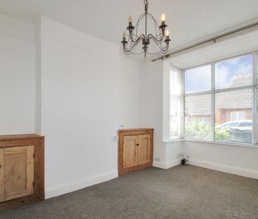 Primrose Hill, Raunds - Photo 1