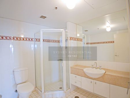 Outstanding 2-Bedroom Apartment - The Peak - Photo 4