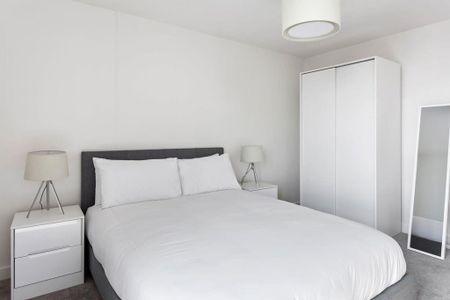1 bedroom serviced apartment to rent - Photo 3
