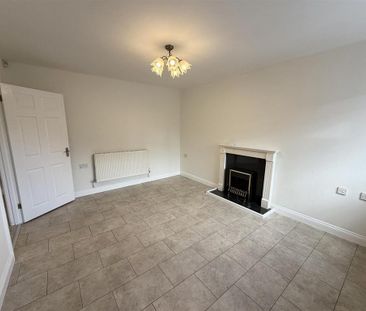2 bedroom maisonette to rent - Photo 2