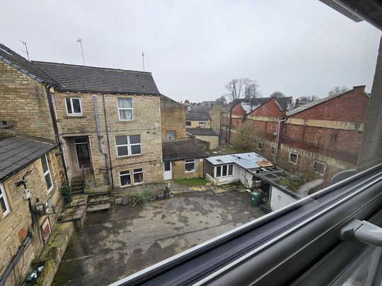 1 bedroom duplex to rent - Photo 1