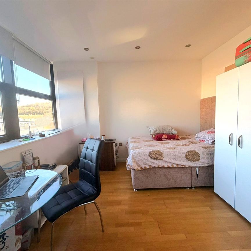 Northolt Road, Harrow, HA2 0GY - Photo 1