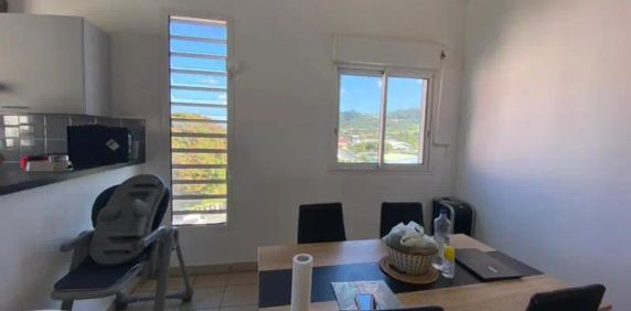 Appartement à louer 3 pièces 62.58m² - Photo 2