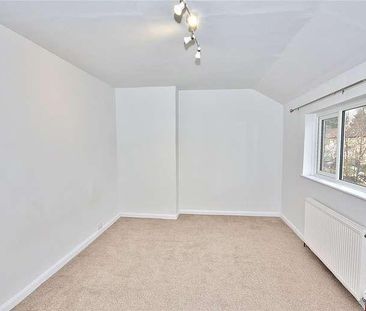 Granville Road, Woking, Surrey, GU22 - Photo 2