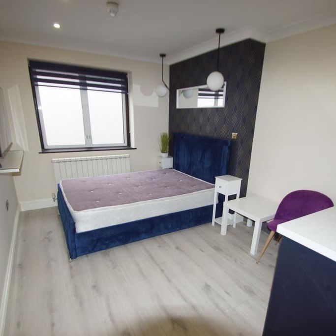 Studio to rent - Photo 1