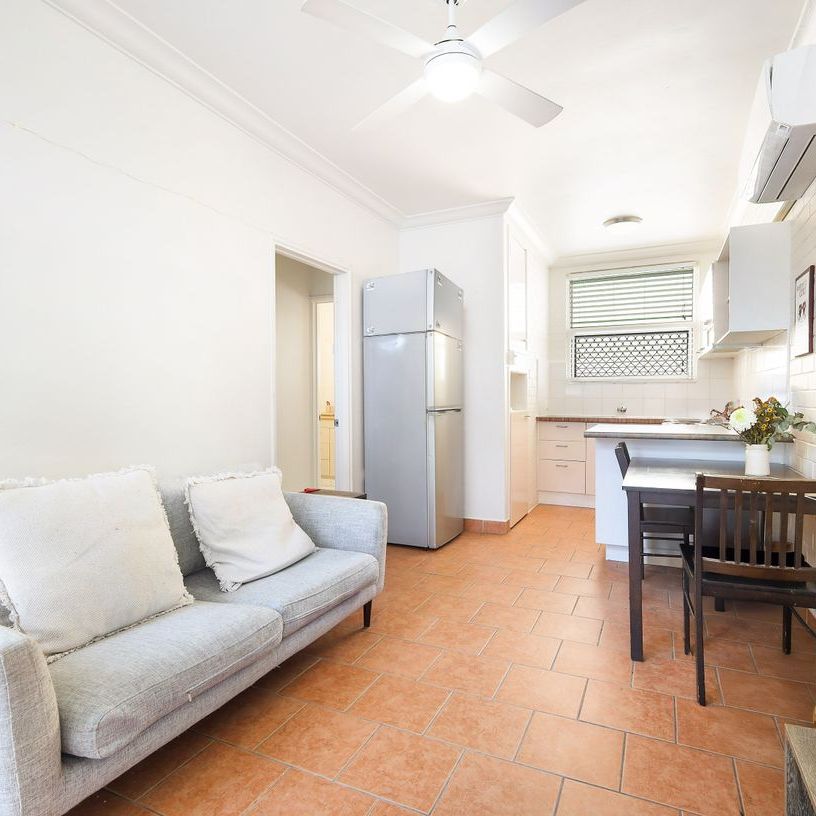 Light and Breezy Apartment in Waterfront Building - Photo 1