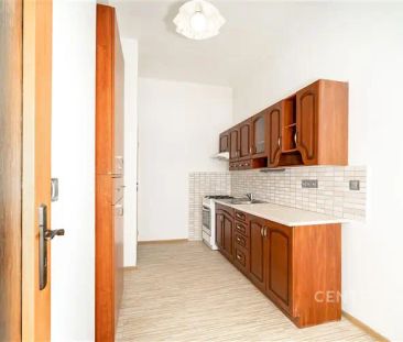 Pronájem bytu 1+1 s balkonem, ul. Bolzanova, Znojmo - Photo 4