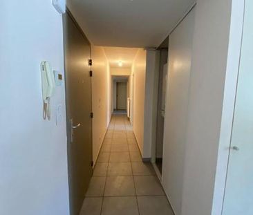 Location Appartement 4 pièces 74m² VALENCE 26000 - Photo 4