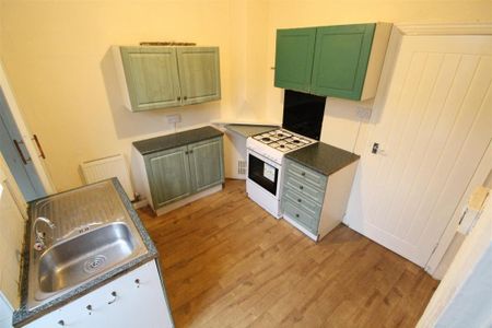 2 bedroom terraced house to rent - Photo 5