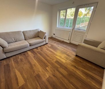 Fredas Grove, Birmingham - Photo 4