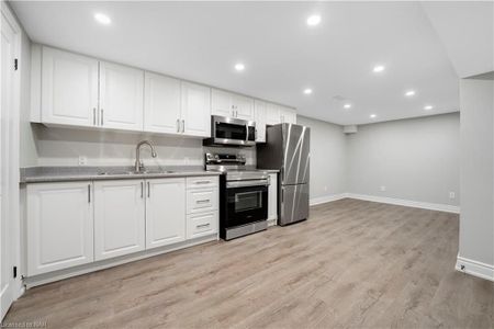 For Lease - 8059 Aintree Drive Unit# Lower, Niagara Falls, Ontario - Photo 4