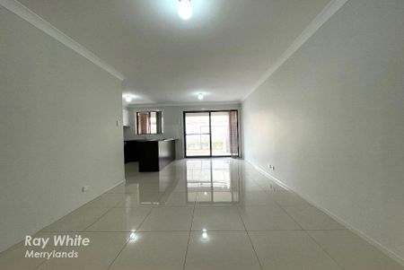 Spacious Family Duplex - Photo 3