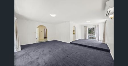 Newly Renovated Family Home in a Peaceful Court Location - Photo 2