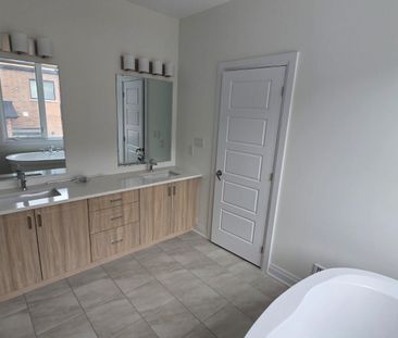 For Lease - 16 Kings Hill Drive, Brampton, Ontario - Photo 6