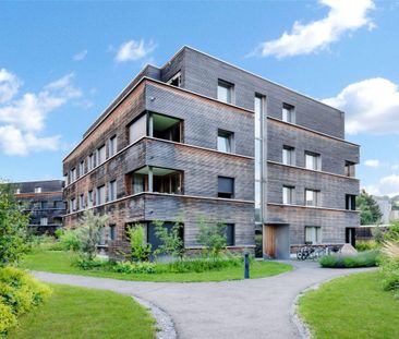 Hochwertige 4.5-Zimmerwohnung mit Terrasse in sonniger Lage - Photo 6