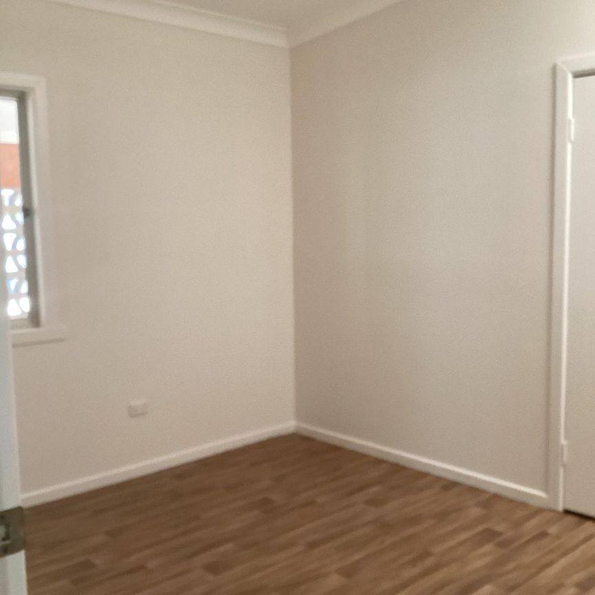 Easy Coastal Living in the Heart of Torquay - Photo 1