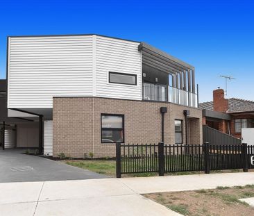2/43 Albion Street, Essendon VIC 3040 - Photo 5