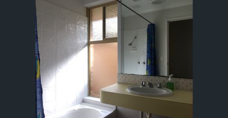 LOW MAINTENANCE UNIT - Photo 3