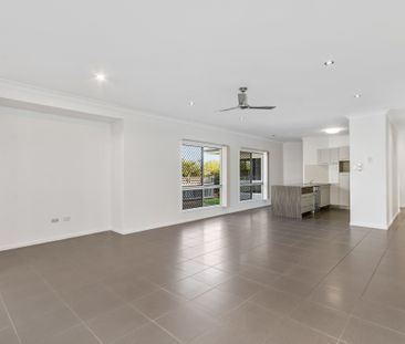 18 Mannikin Way - Photo 3