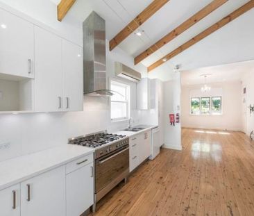 15 Kings Road, Tighes Hill NSW 2297 - Photo 5