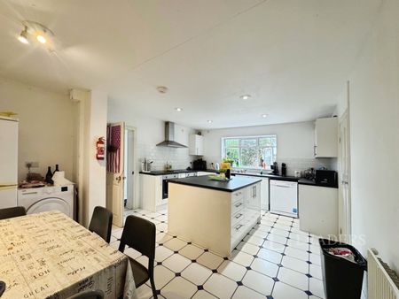 1 bedroom semi detached to rent George Borrow Road, Norwich, NR4 - Photo 3