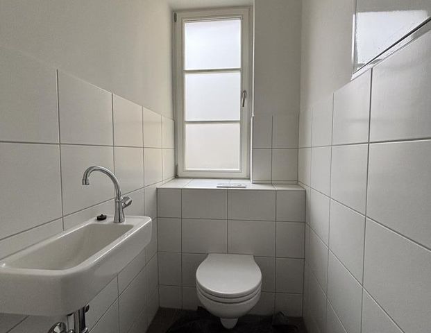 Großzügige 3-Zimmer Wohnung wartet auf Ihren Einzug! - Photo 1