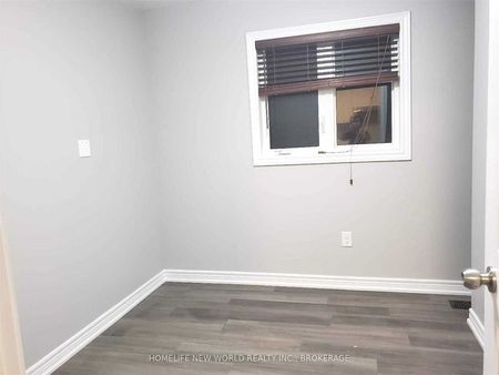 For Lease - 208 Hunting Ridges Grd Drive, Richmond Hill, Ontario - Photo 2