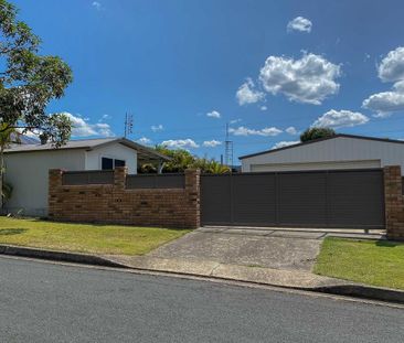 THE IDEAL FAMILY HOME + SELF CONTAINED FLAT - Photo 5