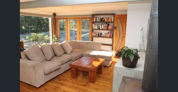 Ideally Located Family Home - Photo 1