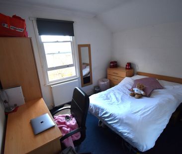 7 Bed End Terrace, Addington Road, RG1 - Photo 4